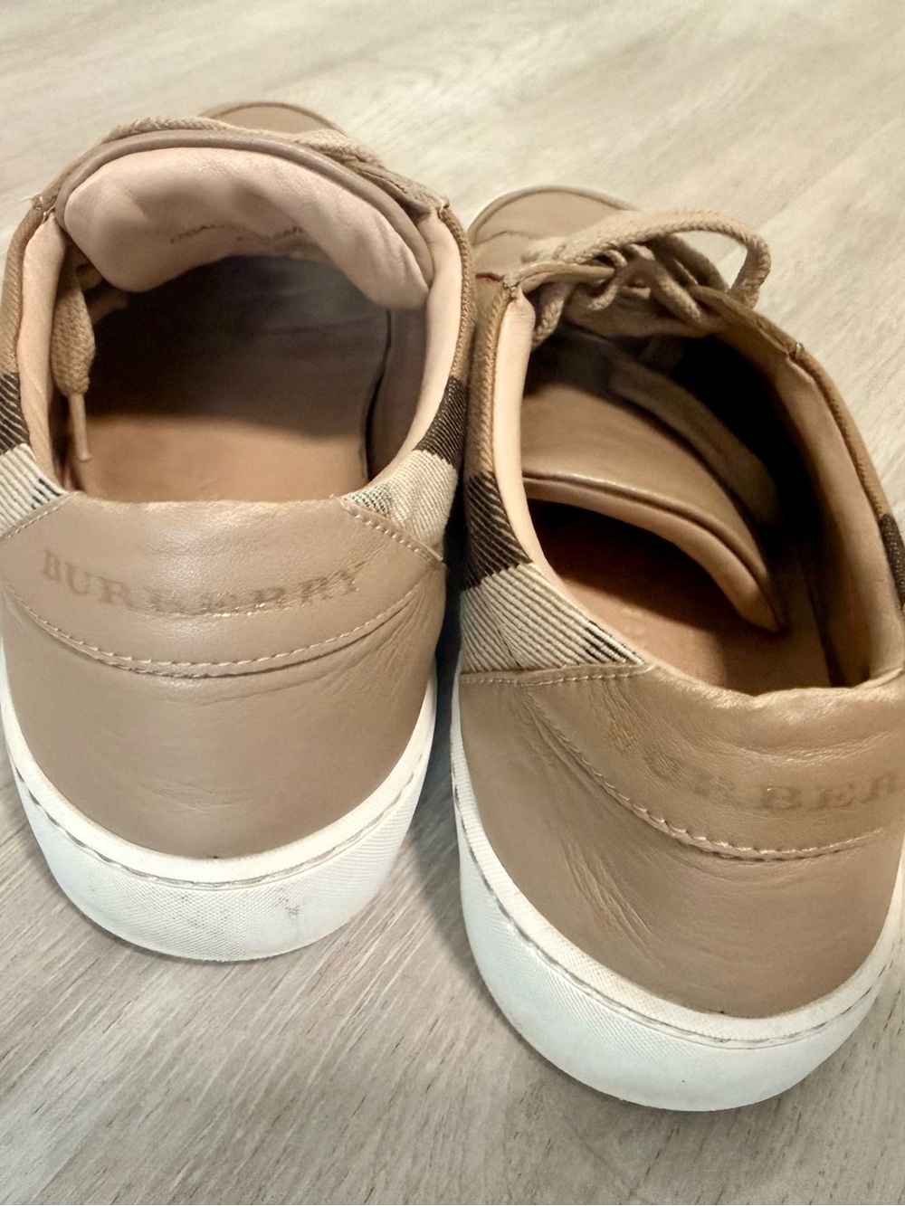 Burberry Vintage Check Low Top Sneakers Beige Leather Women’s US 7 / EU 37 - Picture 6 of 13